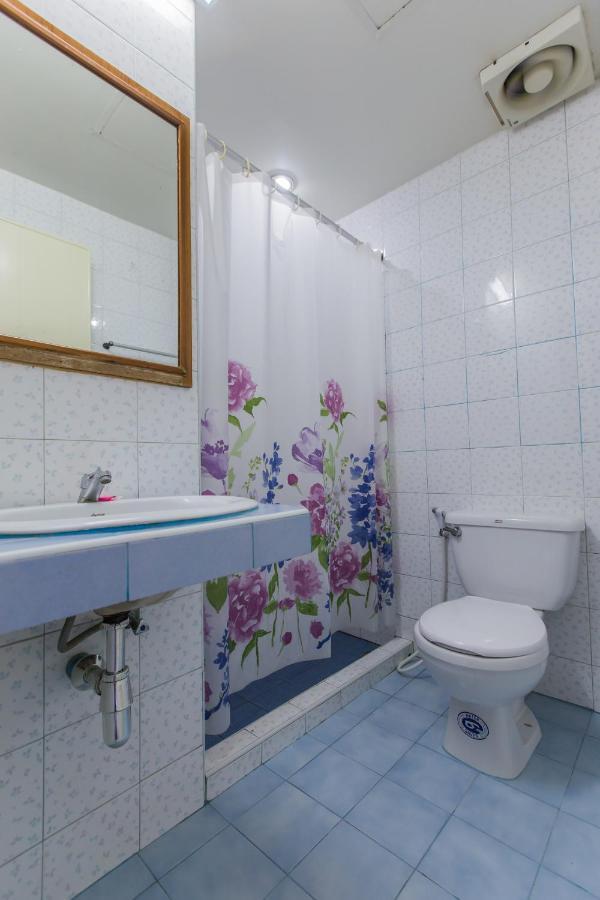 Chongko Guesthouse Phuket Zewnętrze zdjęcie
