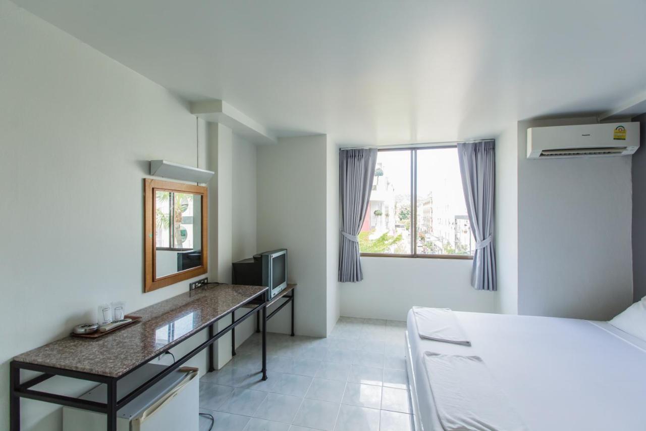 Chongko Guesthouse Phuket Zewnętrze zdjęcie